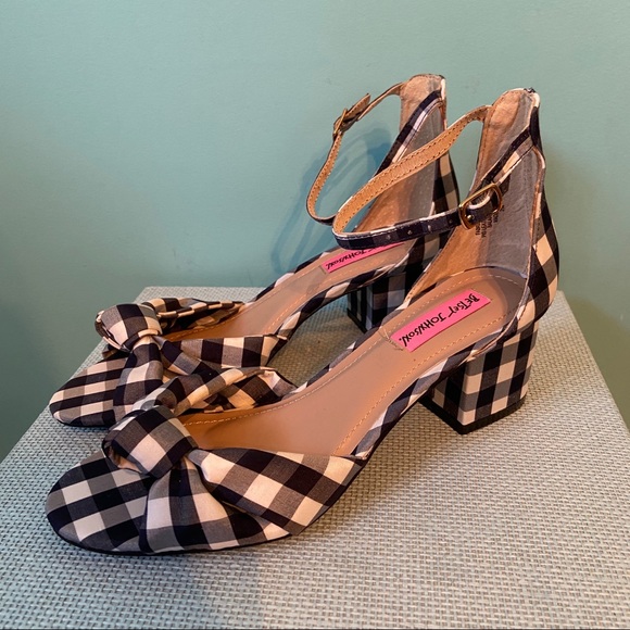 Betsey Johnson Shoes - BNWOT Betsey Johnson Ivee blue gingham block heels